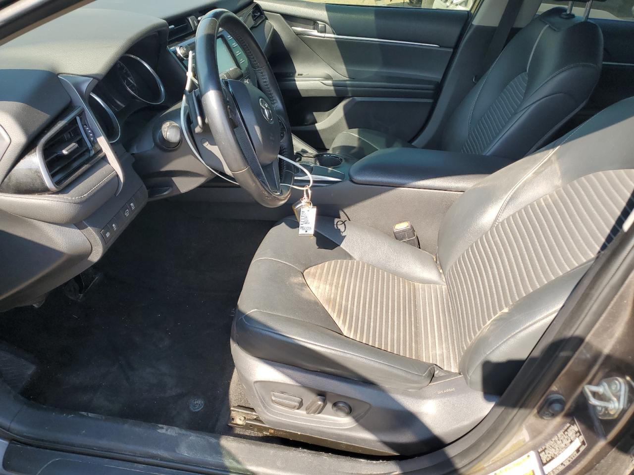 2019 Toyota Camry L - Фото 7