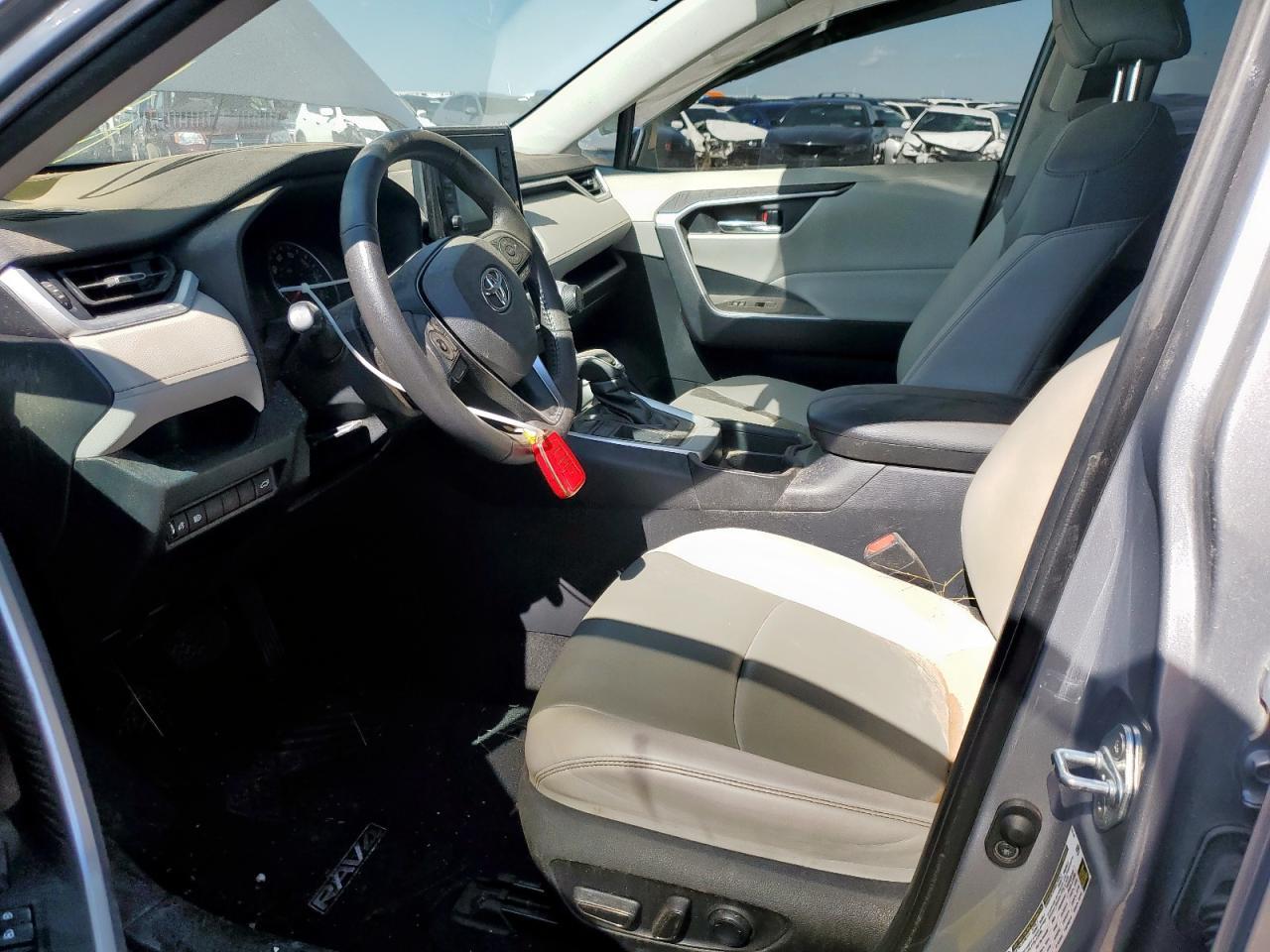 2021 Toyota Rav4 Xle Premium - Фото 7