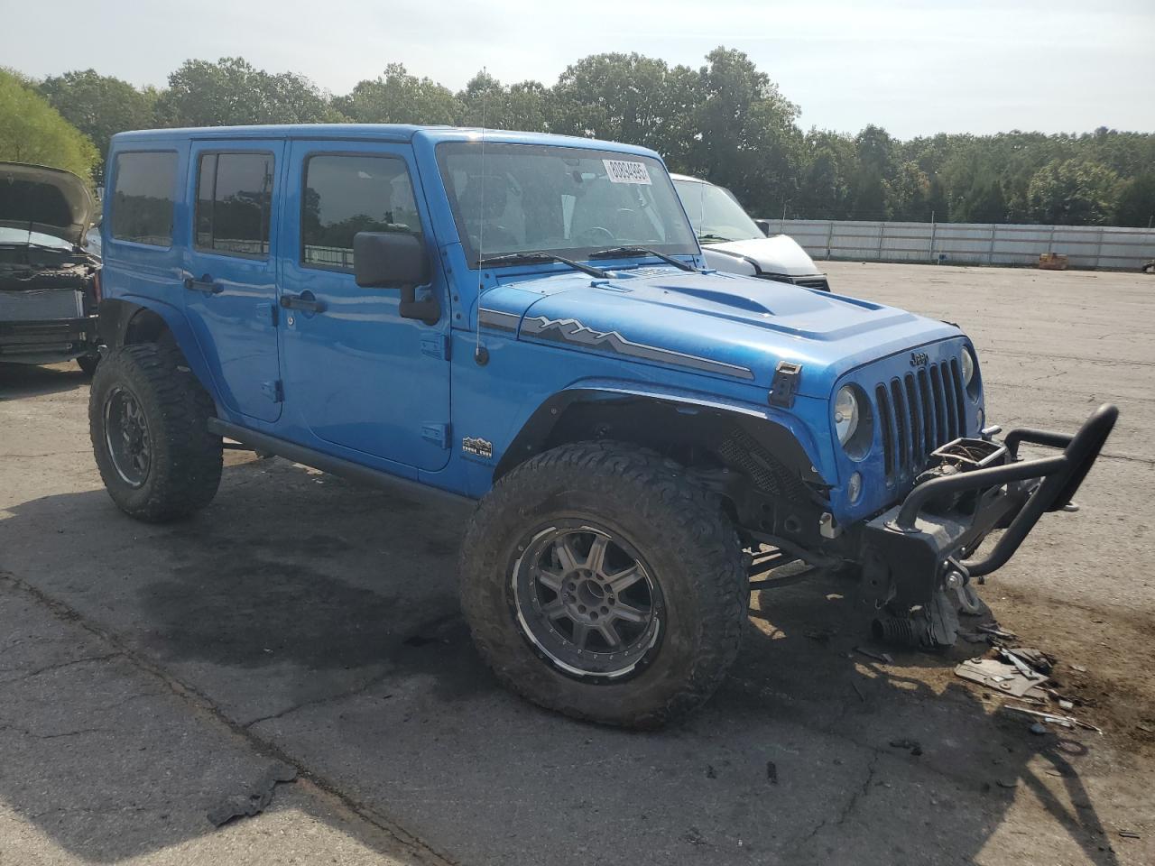 2014 Jeep Wrangler Unlimited Sahara - Image 4