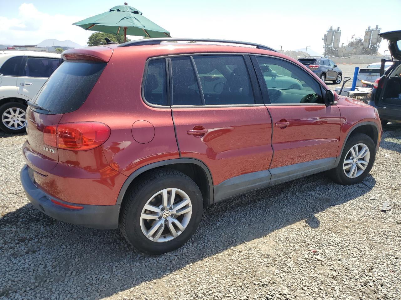 2015 Volkswagen Tiguan S - Image 3