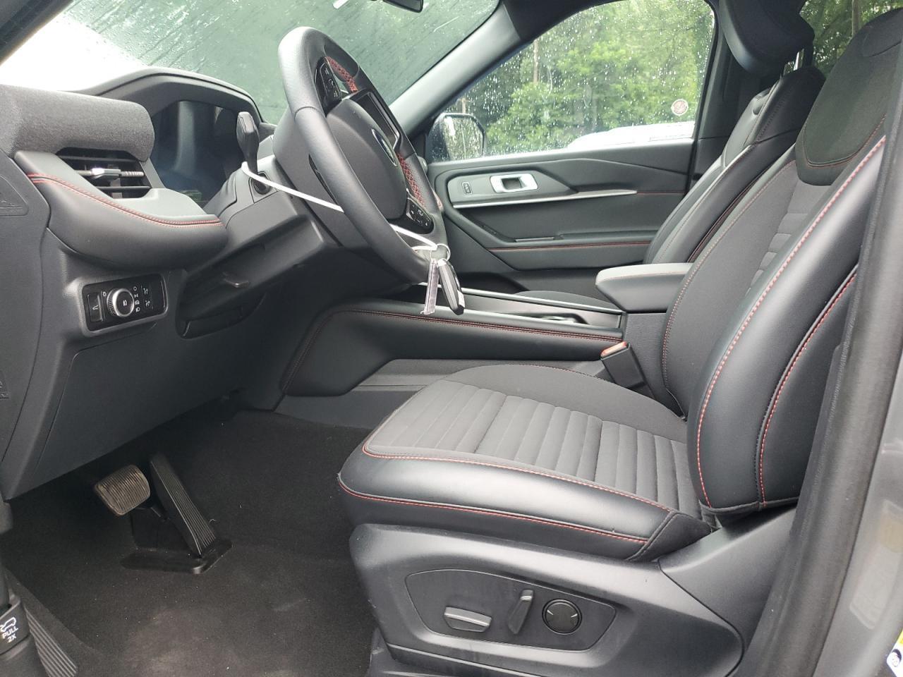 2025 Ford Explorer St-Line - Фото 7