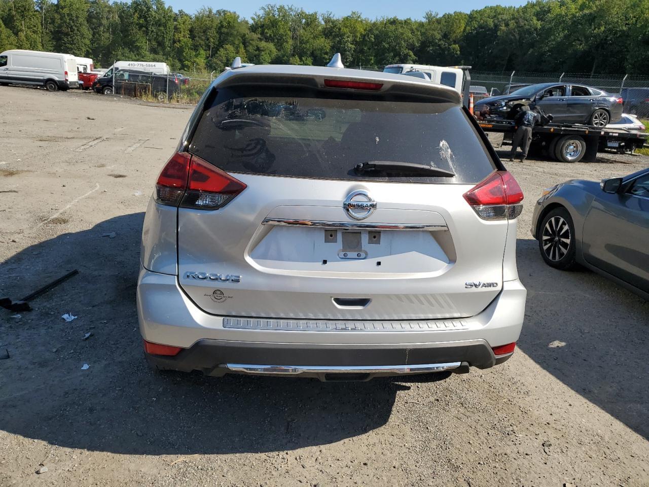2018 Nissan Rogue S - Image 6