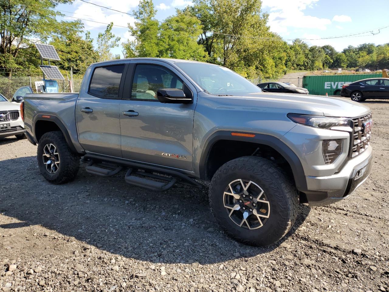 2024 GMC Canyon At4X - Фото 4