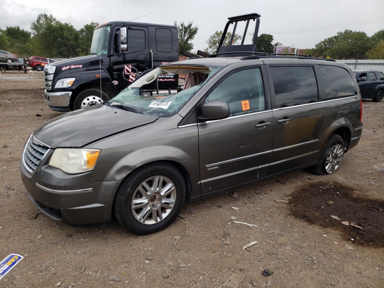 2010 Chrysler Town & Country Touring