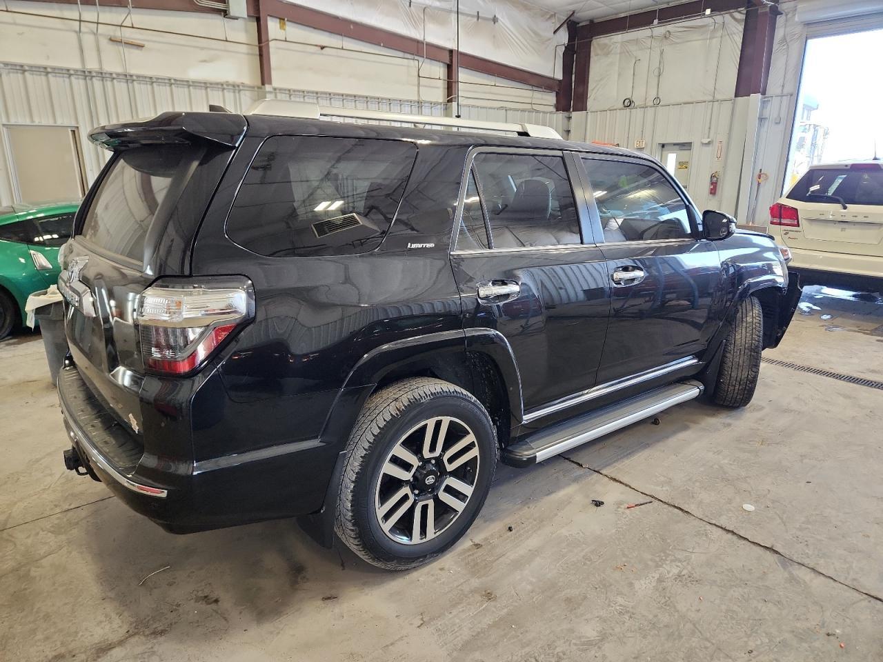 2016 Toyota 4Runner Sr5/Sr5 Premium - Фото 3