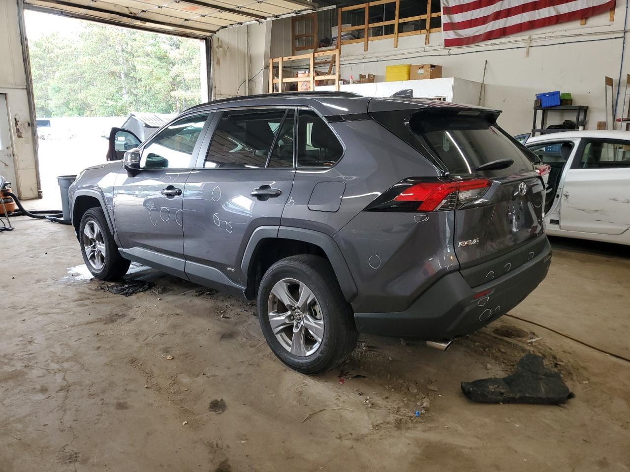 2025 Toyota Rav4 Le - Фото 2