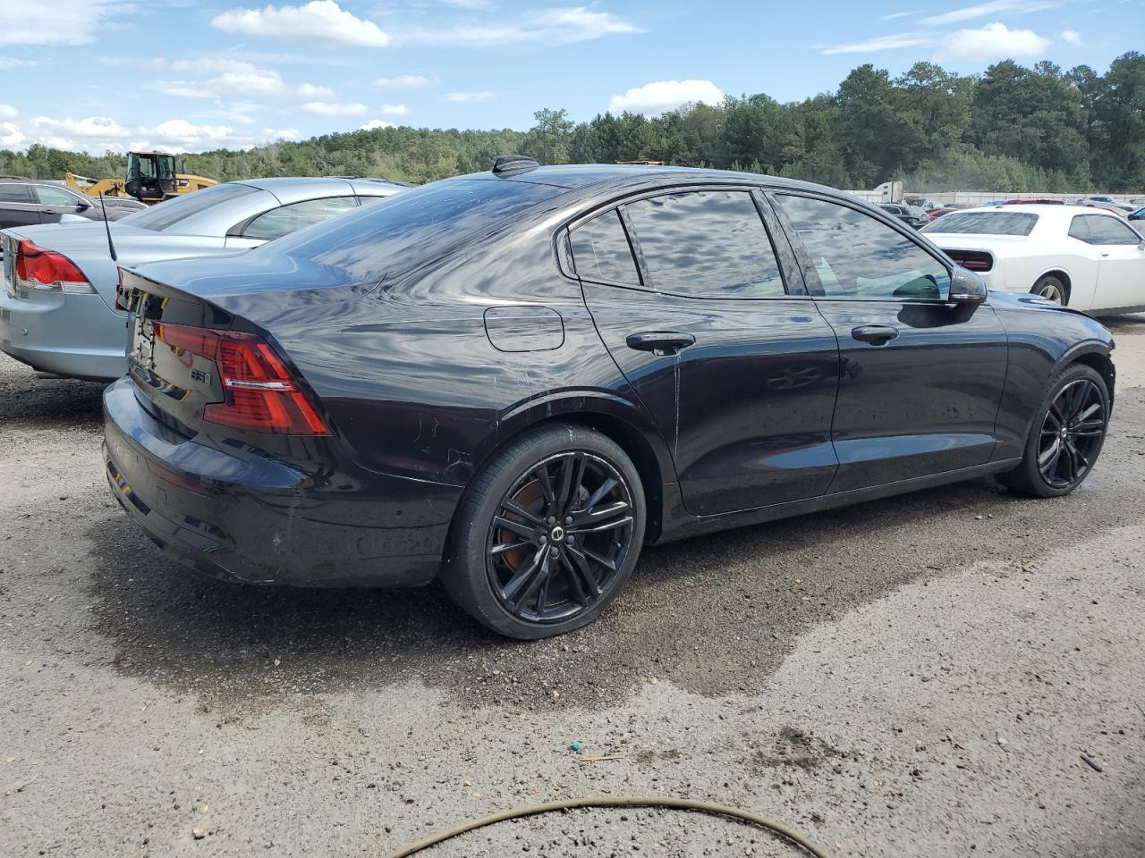 2024 Volvo S60 Plus - Image 3