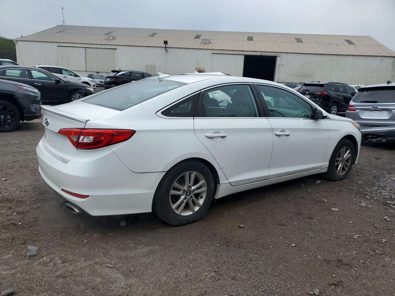 2017 Hyundai Sonata Se - Image 3