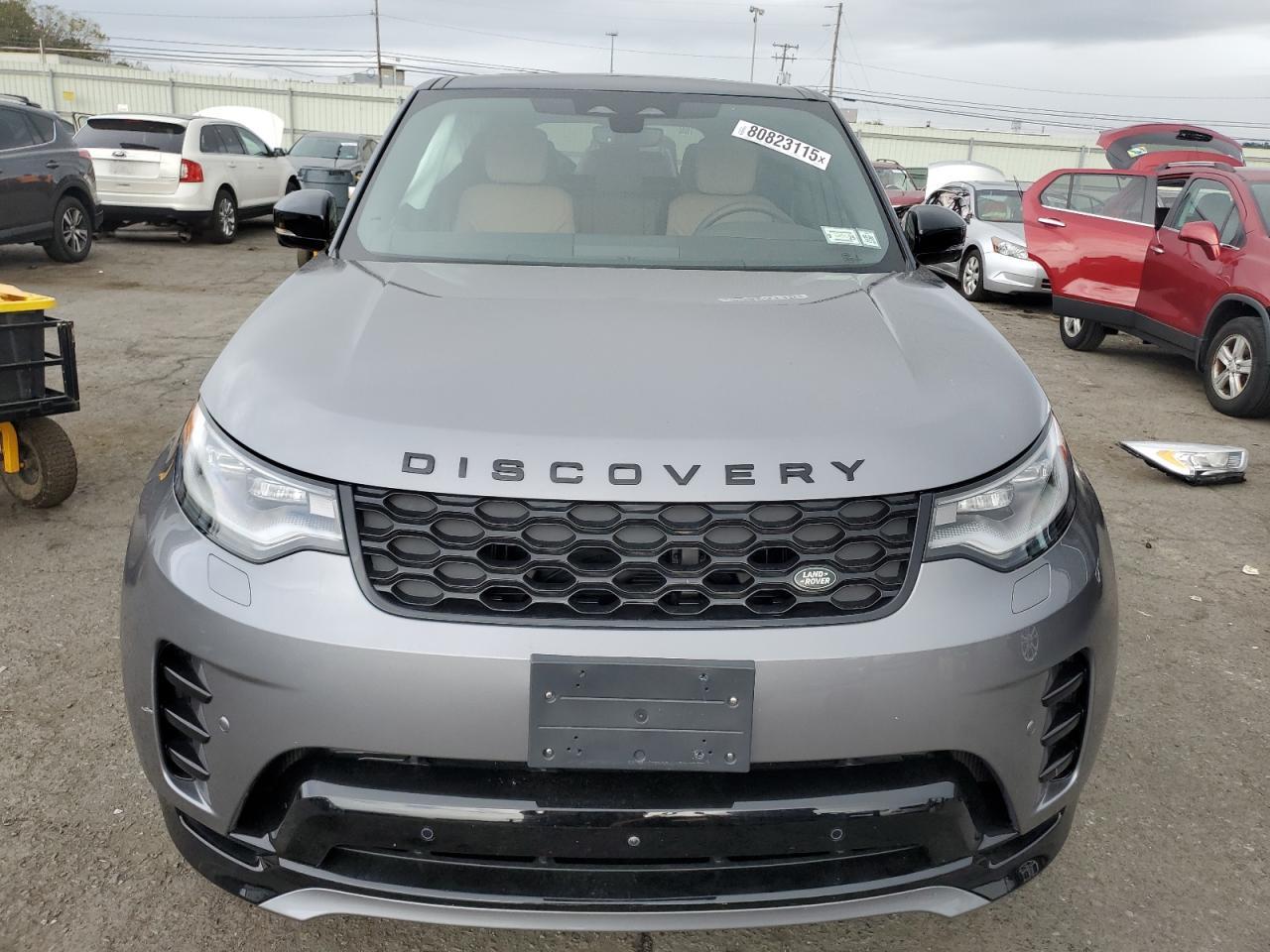 2024 Land Rover Discovery Dynamic Se - Image 5