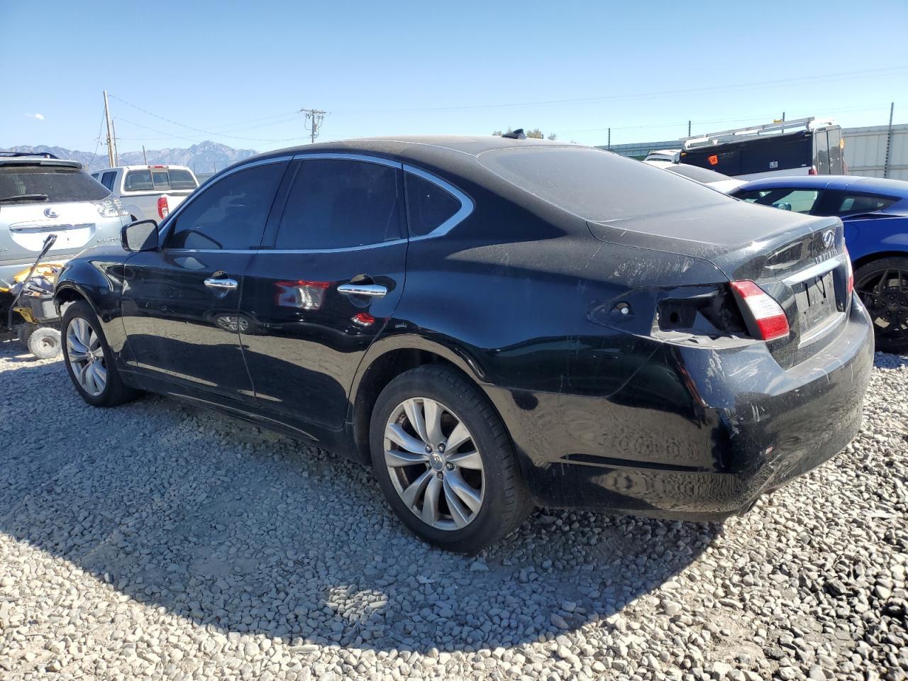 2011 Infiniti M37 X - Фото 2