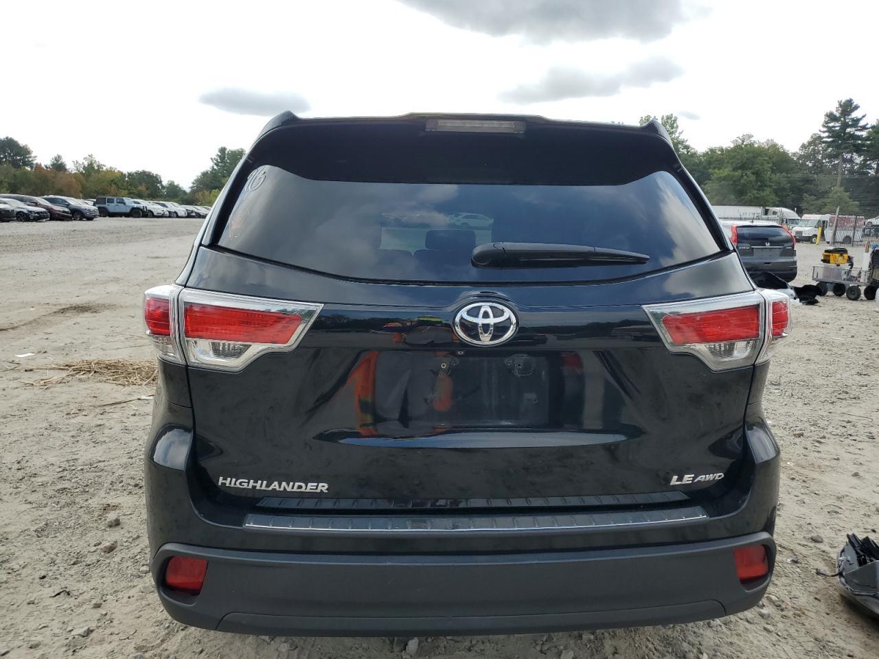 2014 Toyota Highlander Le - Фото 6
