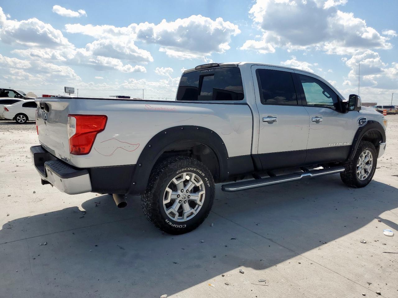 2016 Nissan Titan Xd Sl - Image 3