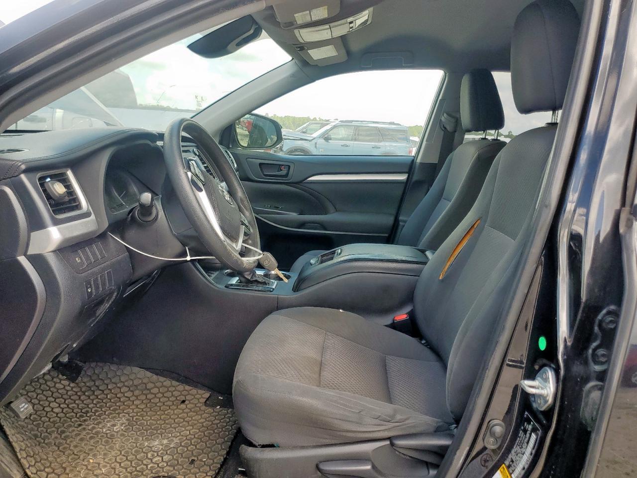 2019 Toyota Highlander Le - Фото 7