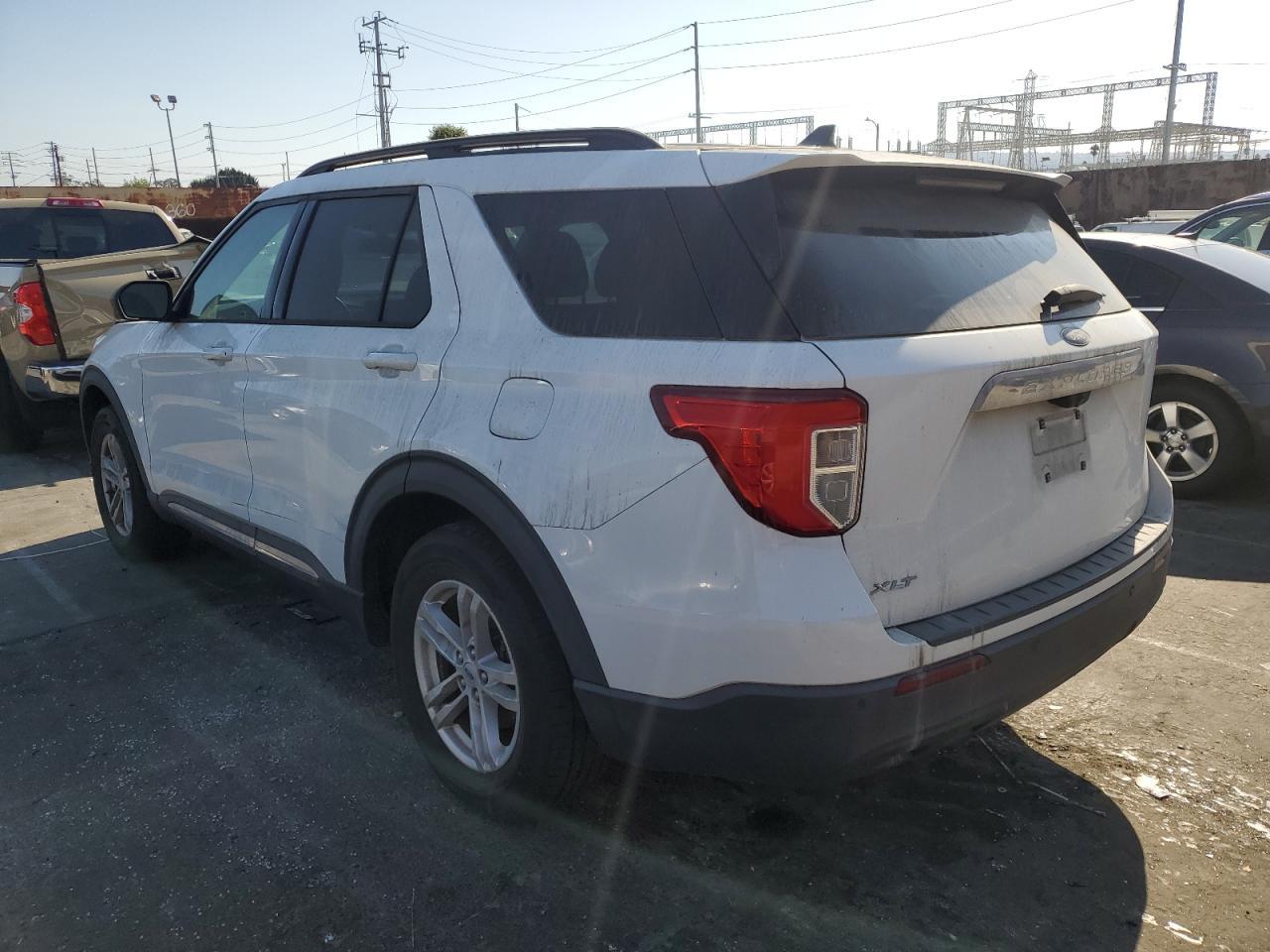2021 Ford Explorer Xlt - Image 2