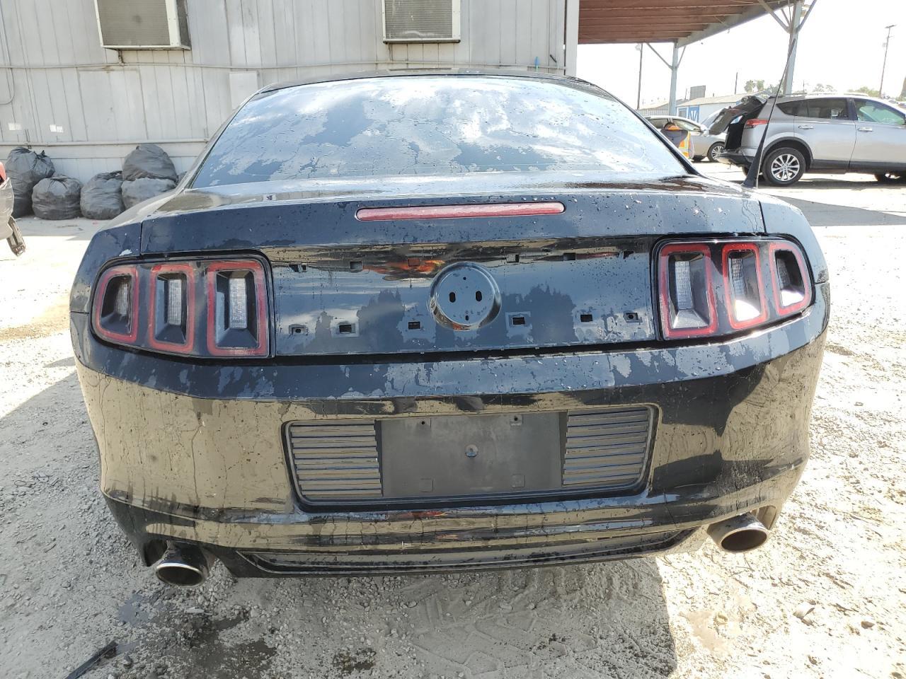 2013 Ford Mustang - Фото 6