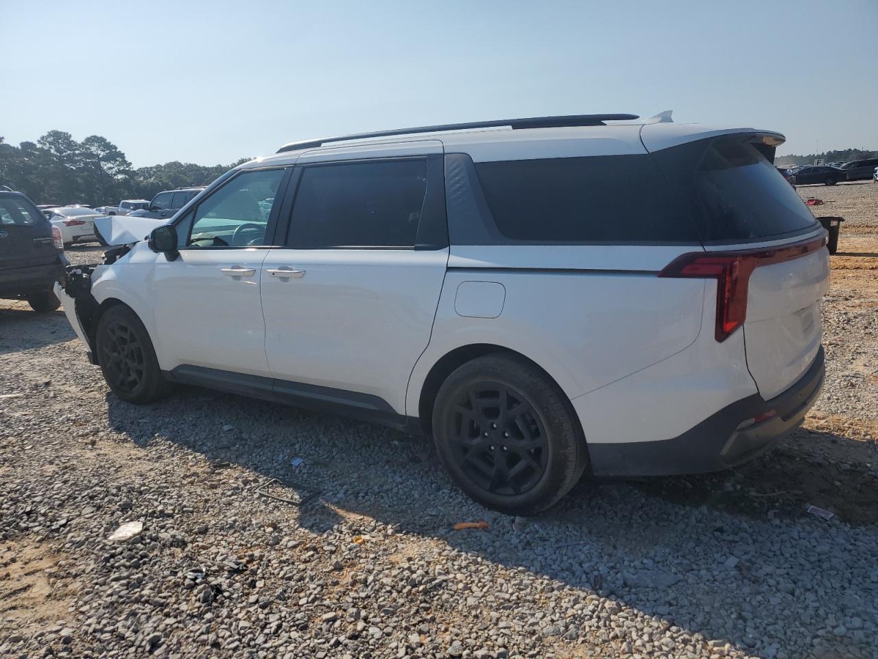 2025 Kia Carnival Sx - Image 2