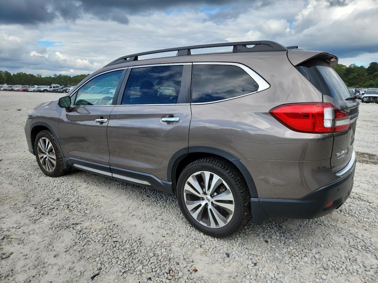 2021 Subaru Ascent Touring - Фото 2