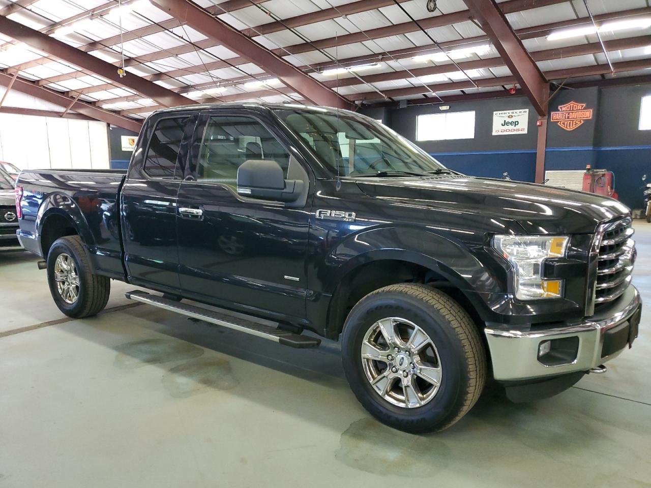2015 Ford F150 Super Cab - Фото 4