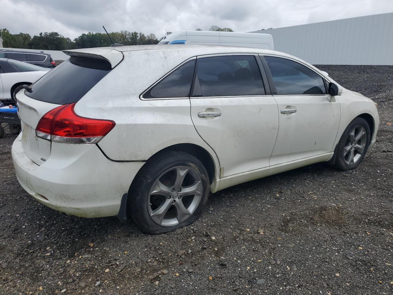 2011 Toyota Venza - Фото 3