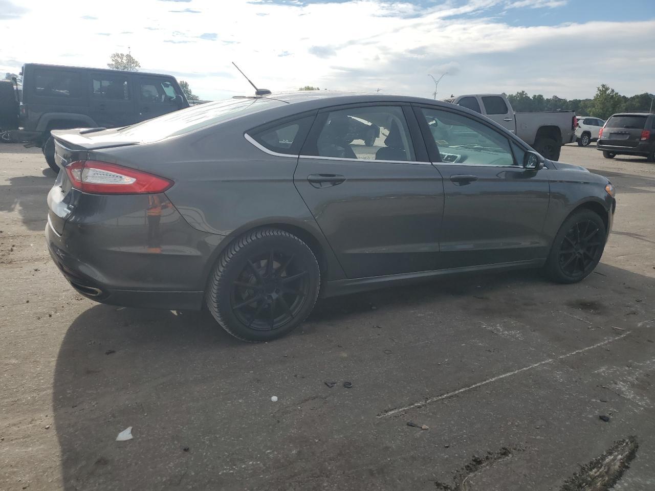 2016 Ford Fusion Se - Image 3