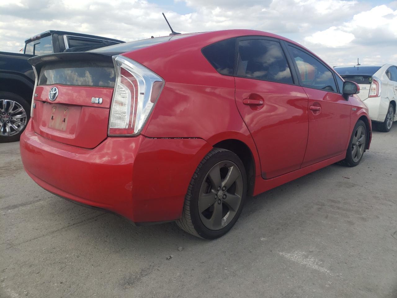 2015 Toyota Prius - Фото 3