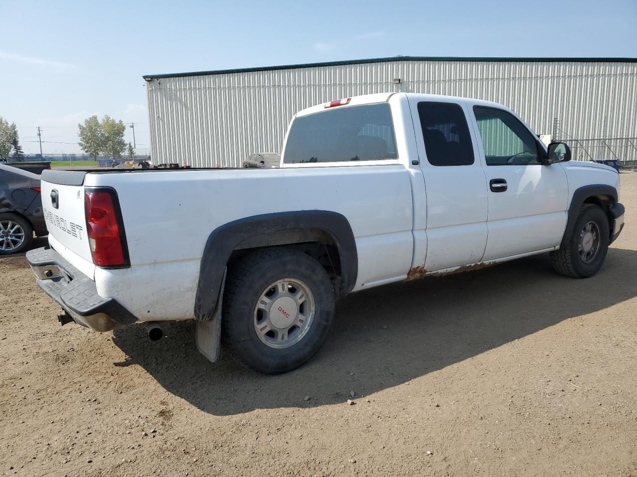 2004 Chevrolet Silverado C1500 - Фото 3