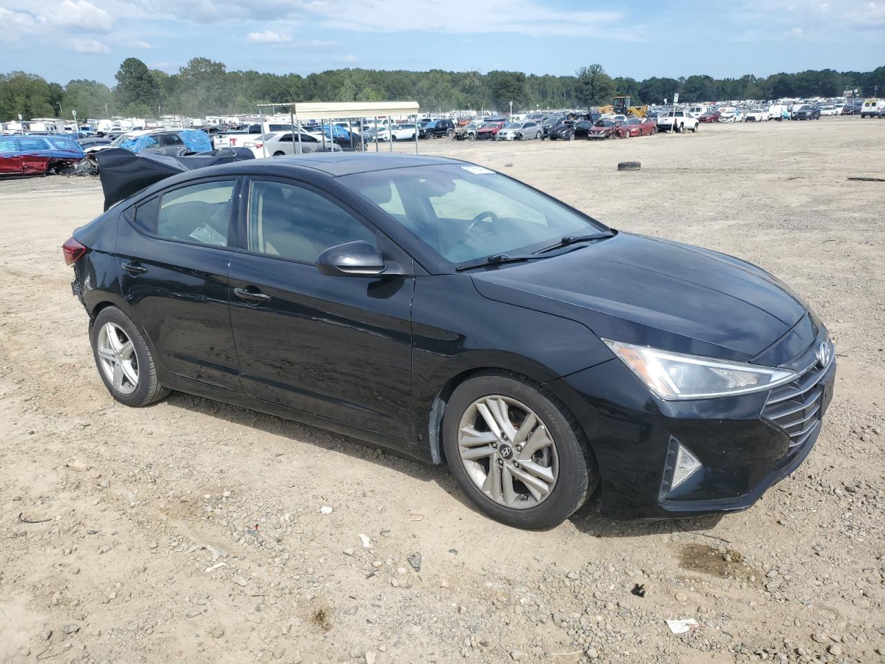 2019 Hyundai Elantra Sel - Image 4