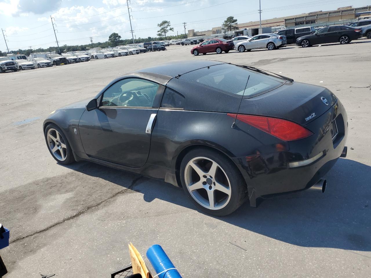 2003 Nissan 350Z Coupe - Image 2