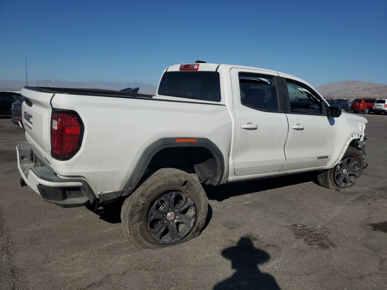 2024 GMC Canyon Elevation - Image 3