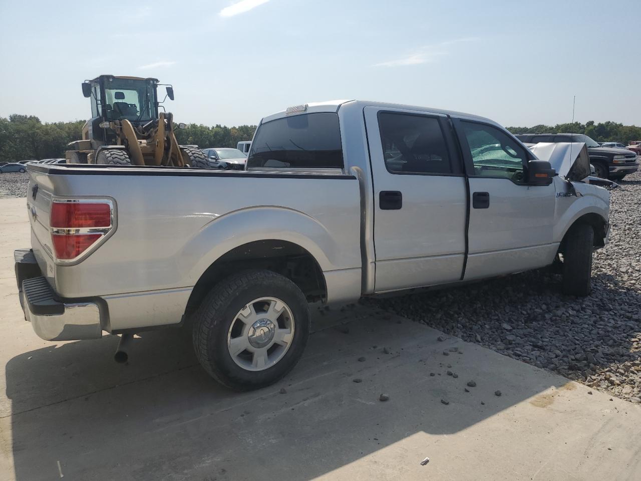 2010 Ford F150 Supercrew - Image 3