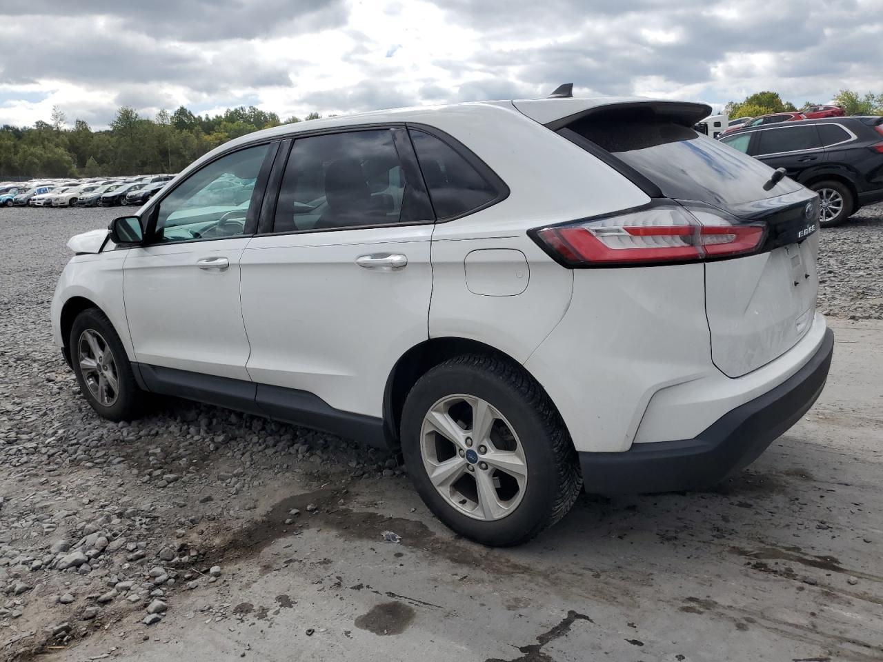 2021 Ford Edge Se - Image 2