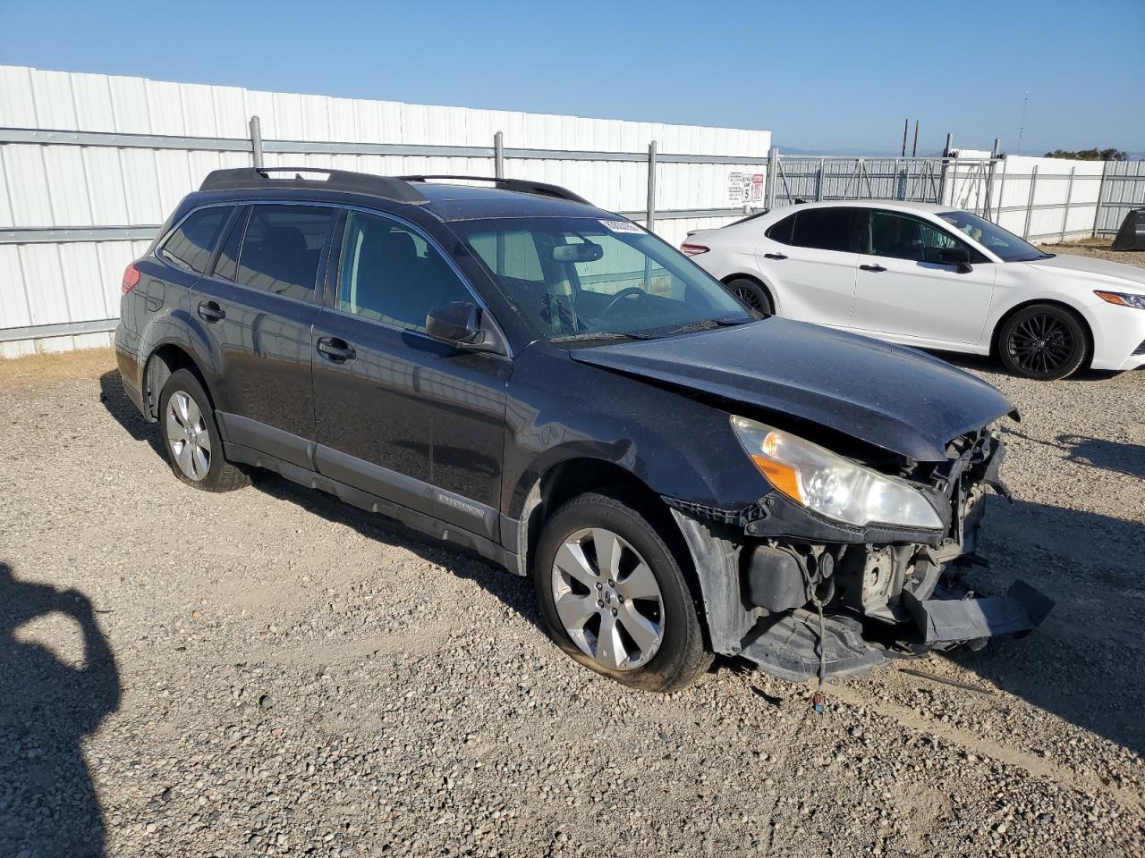 2012 Subaru Outback 2.5I Limited - Image 4