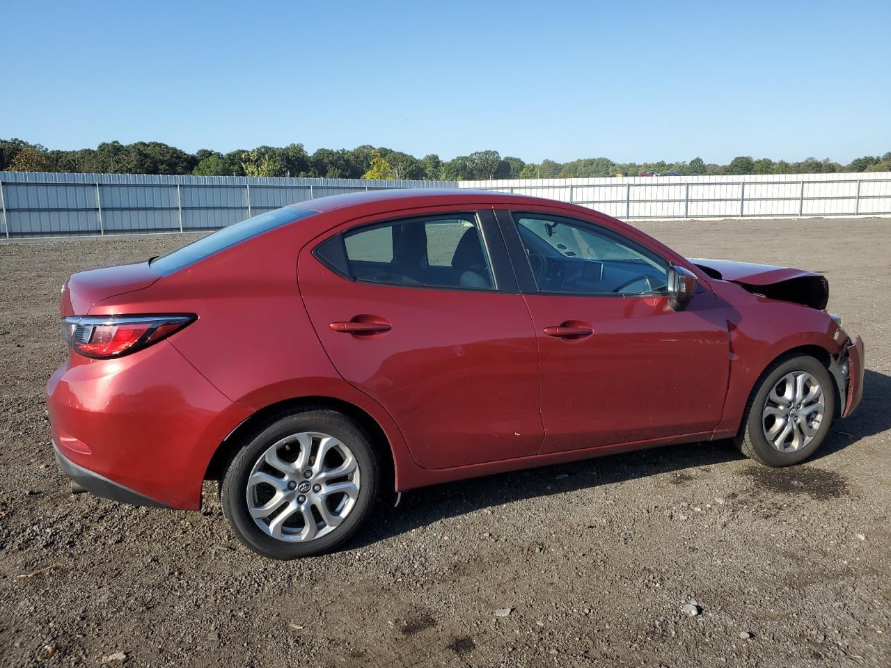2018 Toyota Yaris Ia - Image 3