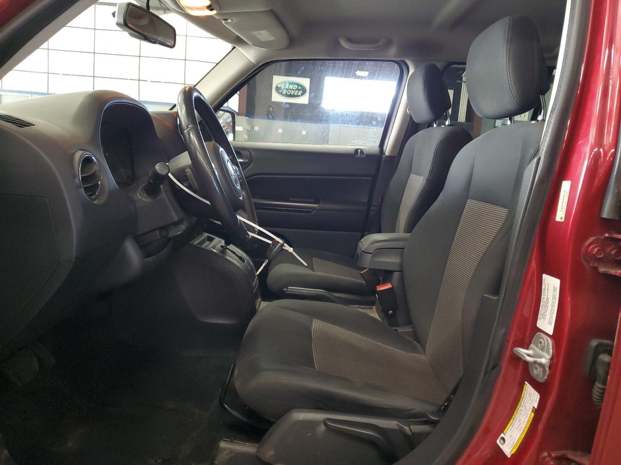 2012 Jeep Patriot Latitude - Фото 7