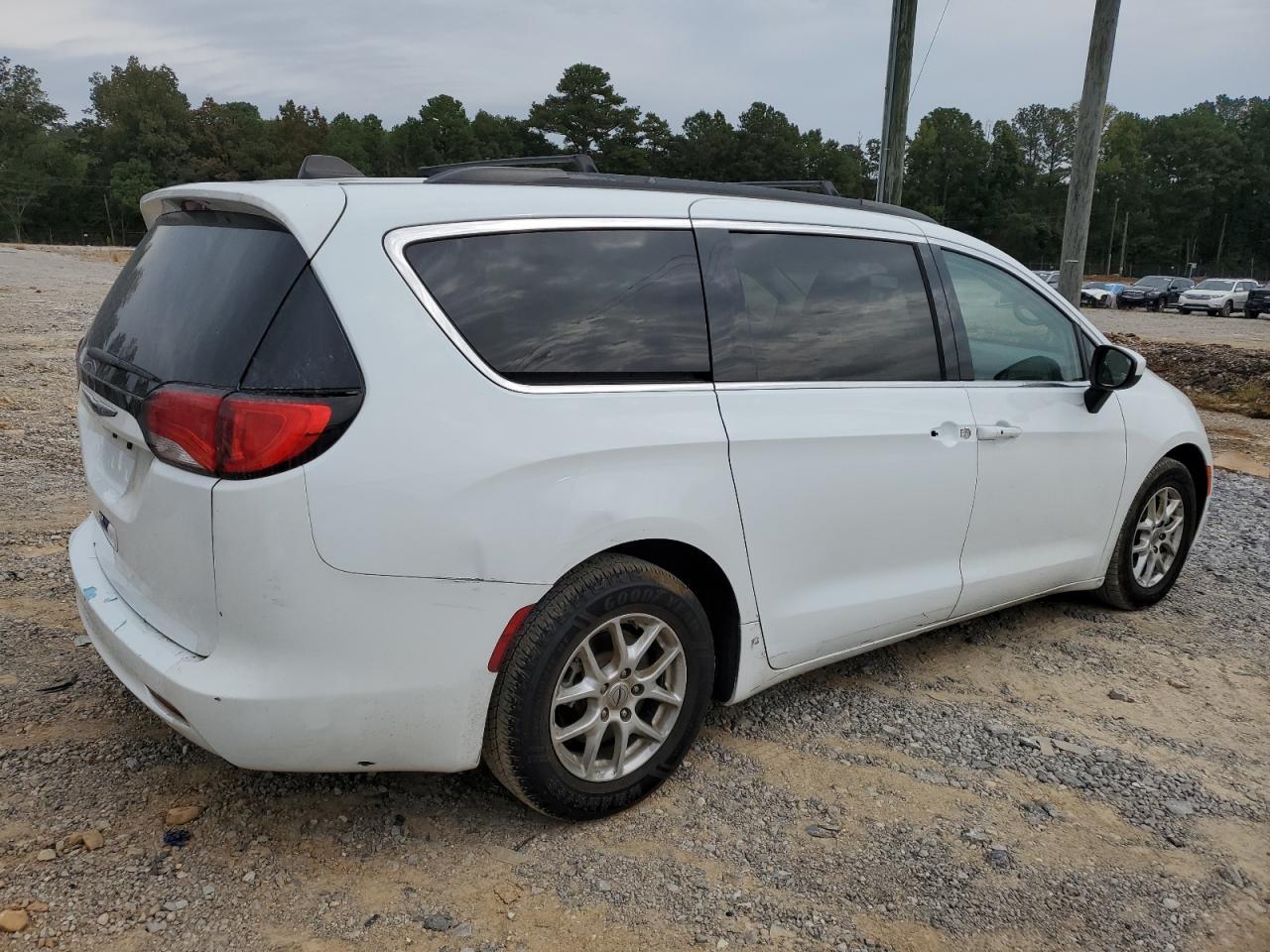 2021 Chrysler Voyager Lxi - Фото 3