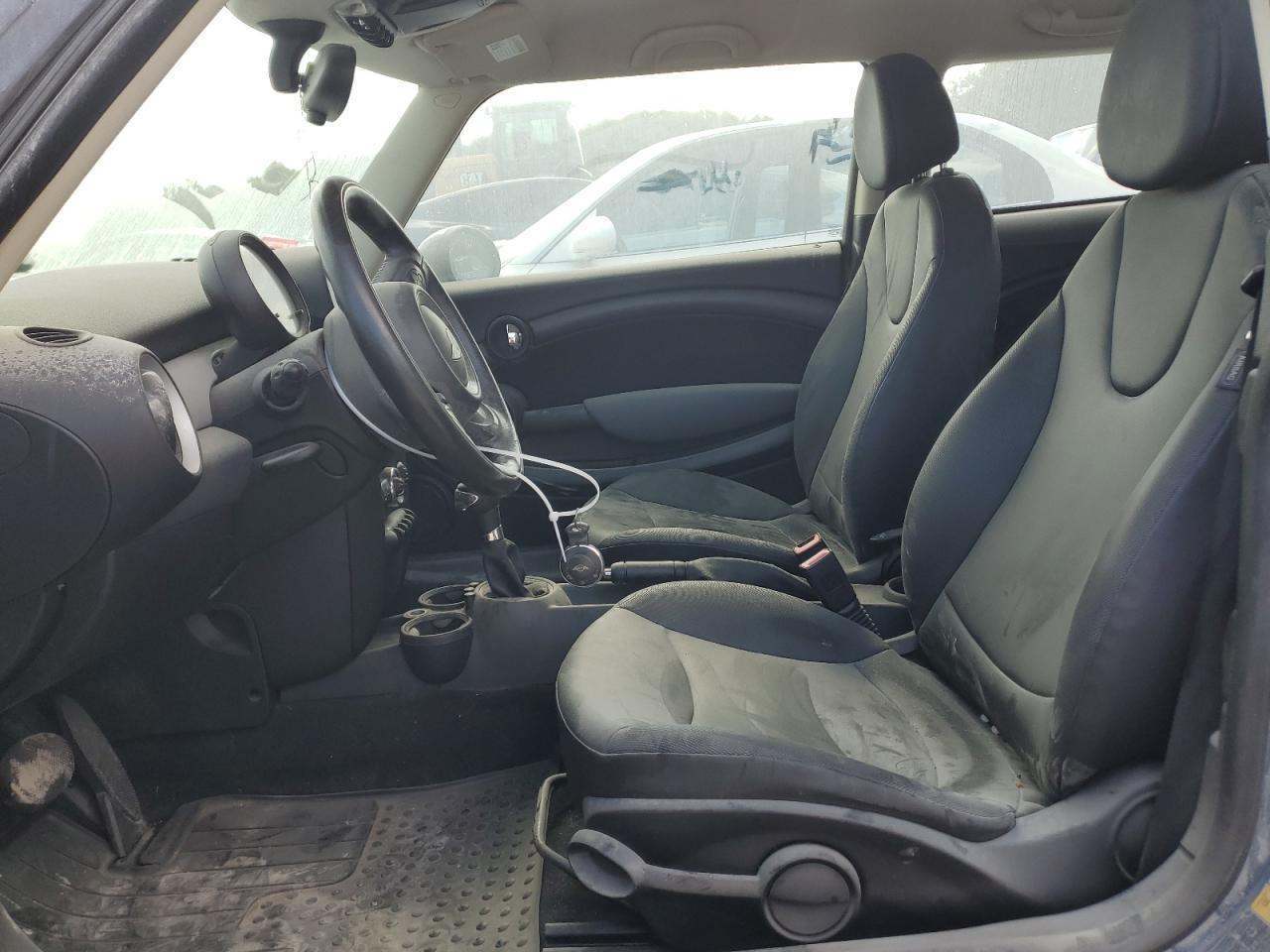 2011 Mini Cooper - Image 7