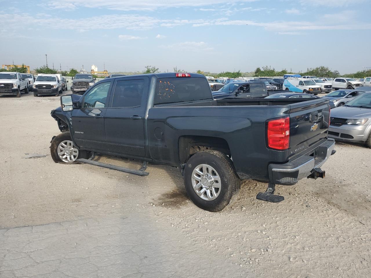 2019 Chevrolet Silverado K2500 Heavy Duty Lt - Image 2