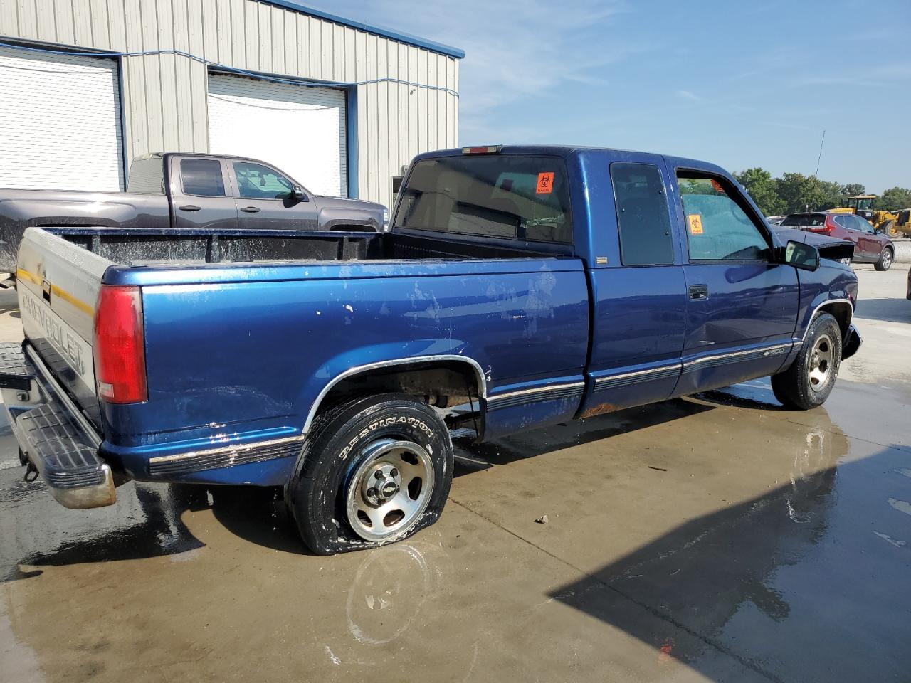 1995 Chevrolet Gmt-400 C1500 - Фото 3