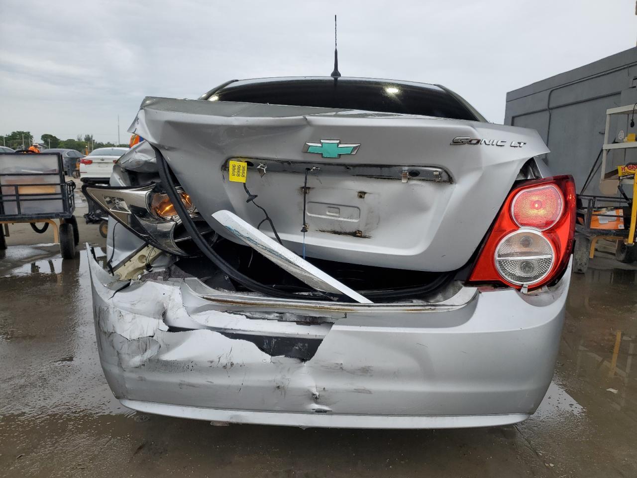 2014 Chevrolet Sonic Lt - Фото 6