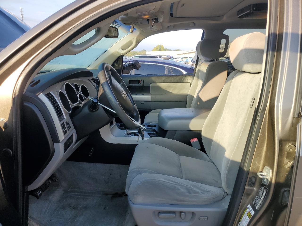 2008 Toyota Sequoia Sr5 - Image 7