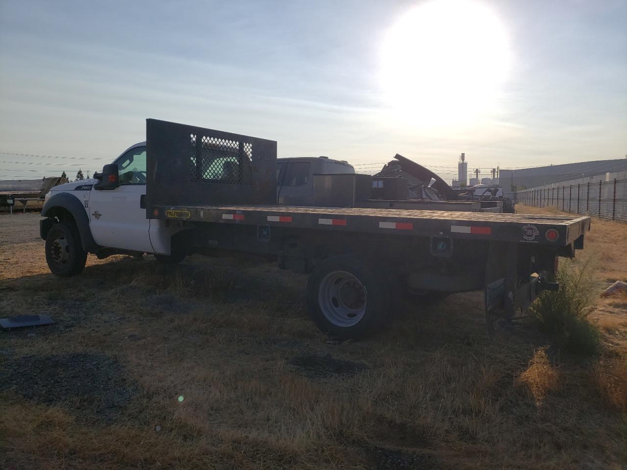 2012 Ford F550 Super Duty - Фото 2