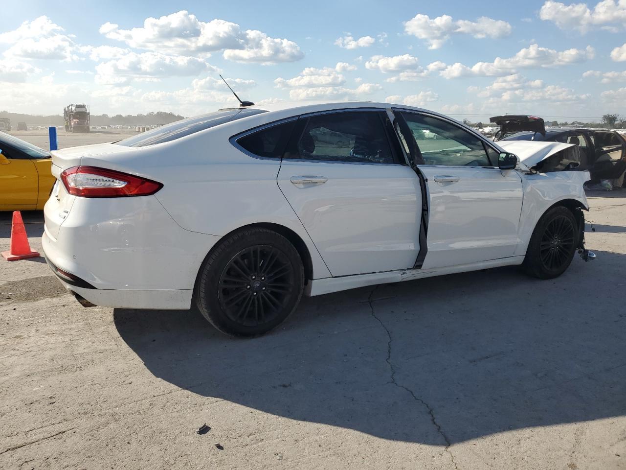 2014 Ford Fusion Se - Фото 3