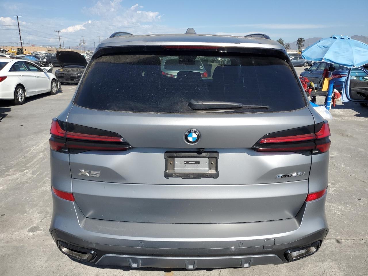 2025 BMW X5 Sdrive 40I - Image 6