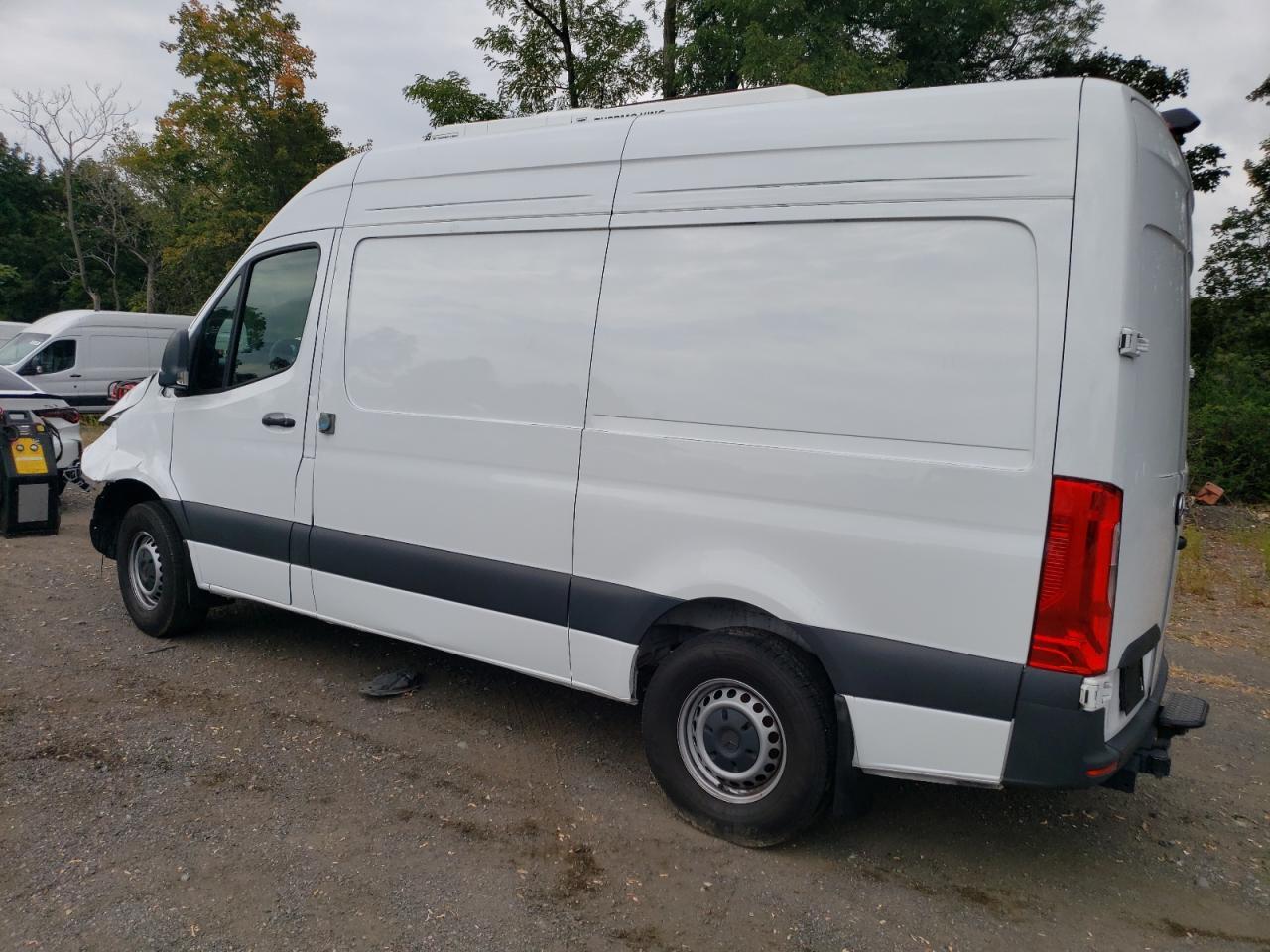 2024 Mercedes-Benz Sprinter 2500 - Фото 2