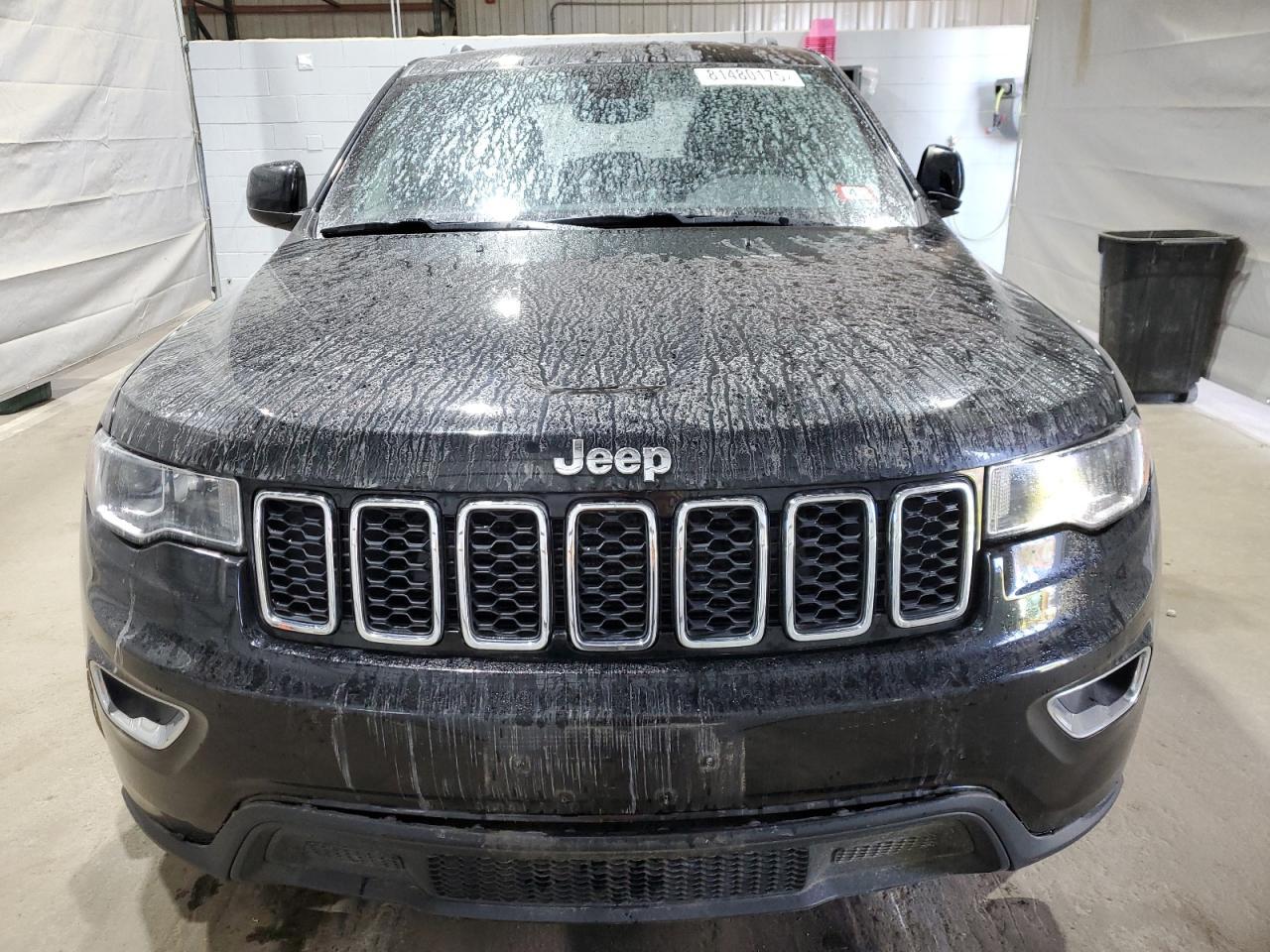 2017 Jeep Grand Cherokee Laredo - Image 5