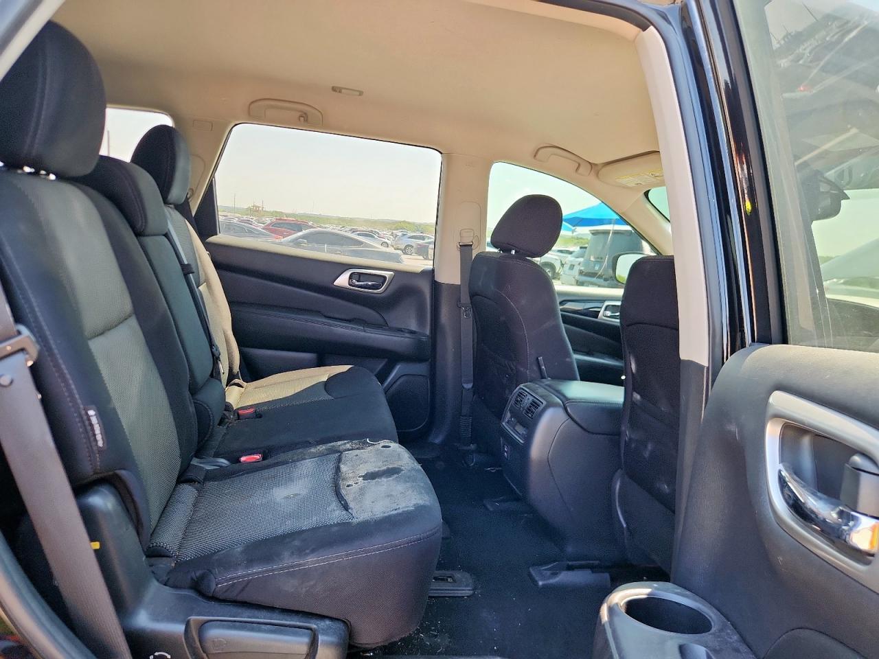 2018 Nissan Pathfinder S - Фото 6