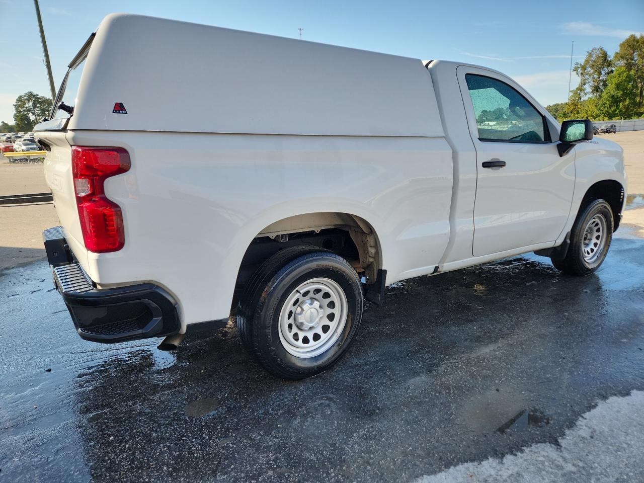 2023 Chevrolet Silverado C1500 - Image 3