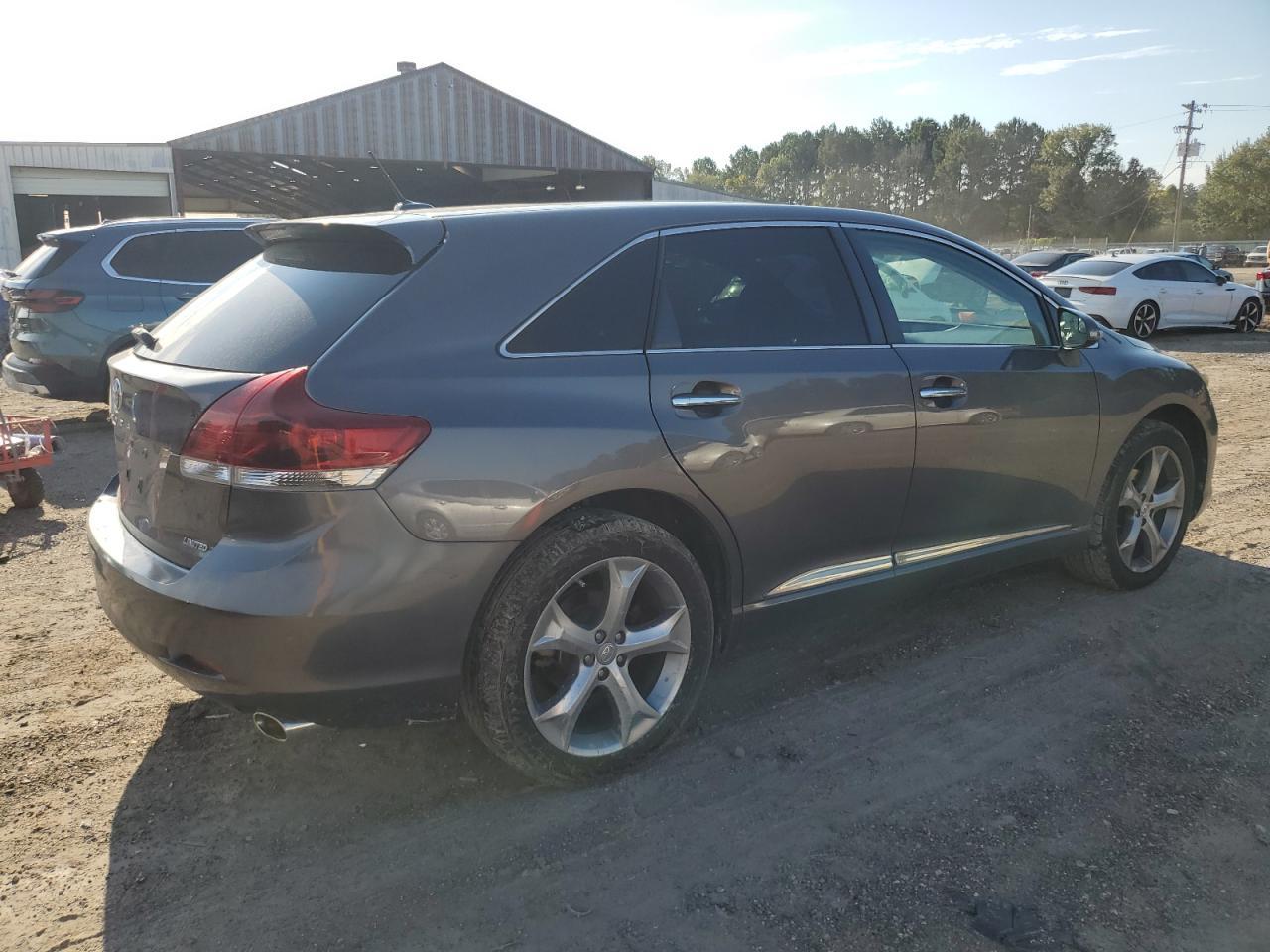 2013 Toyota Venza Le - Фото 3