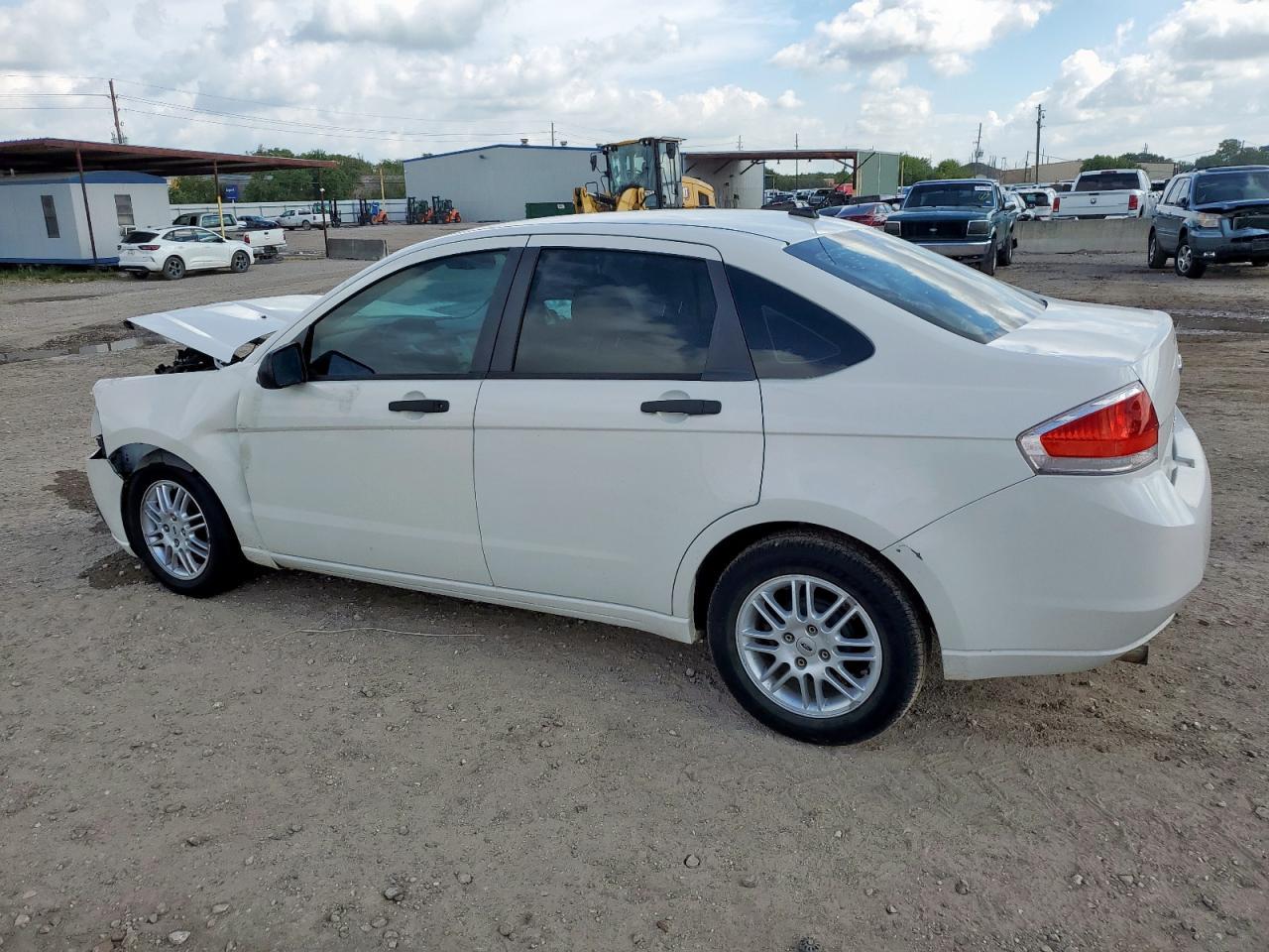 2010 Ford Focus Se - Фото 2
