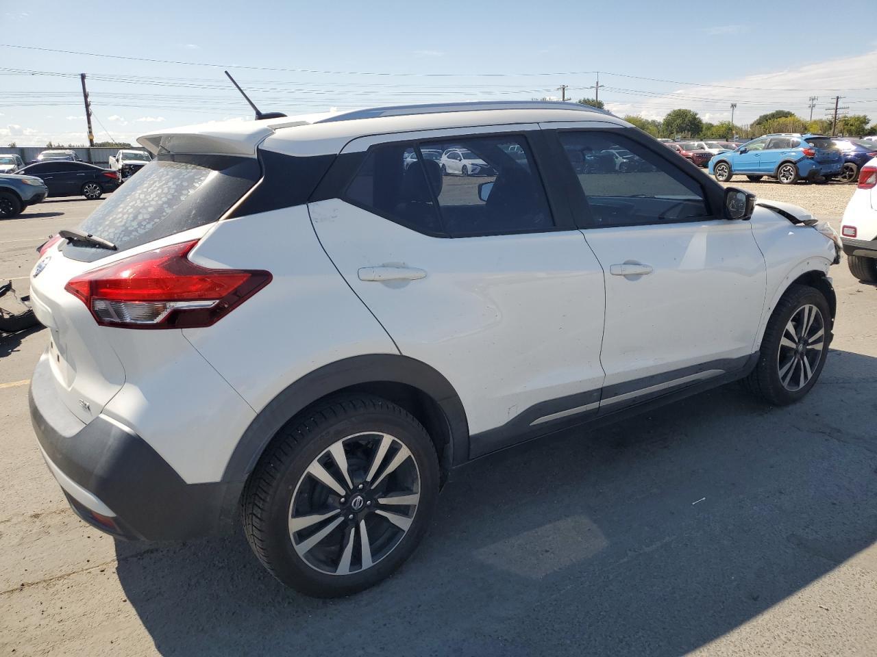 2019 Nissan Kicks S - Фото 3